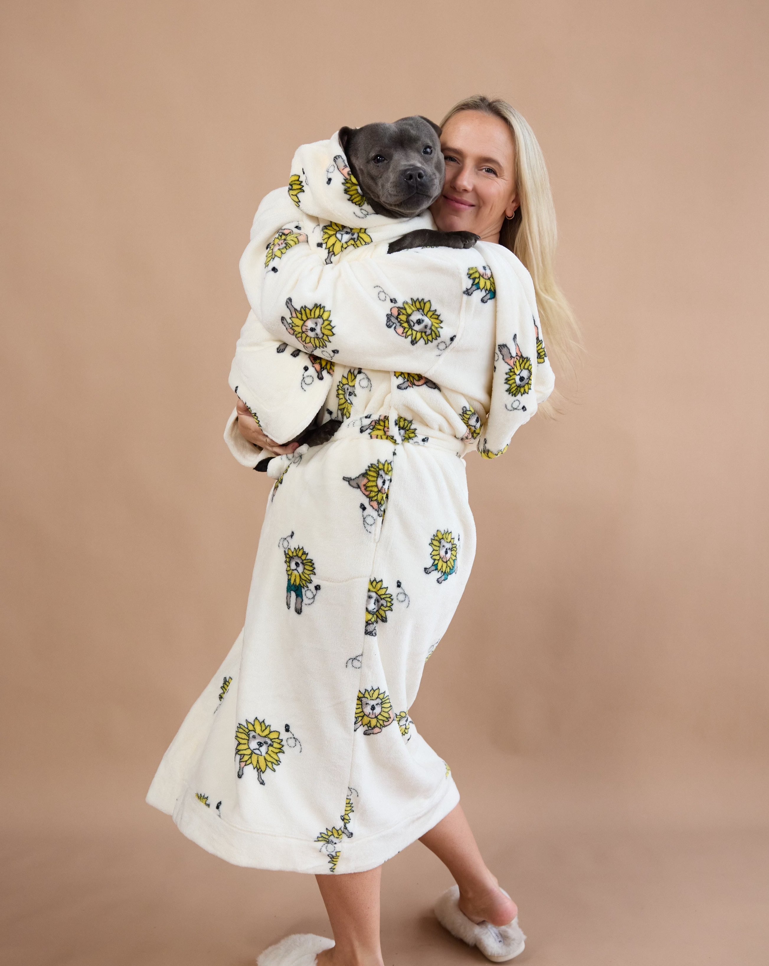 Penelope's Garden Snuggle Buddy Woman's Robe